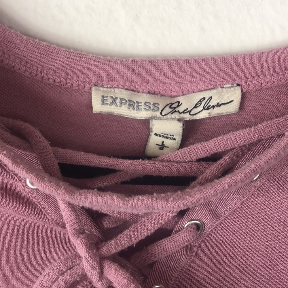 Mauve Express One Eleven Super Soft Lace Up V Neck Long Sleeved Sweater! - Picture 3 of 6